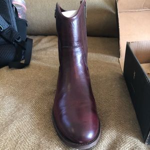 Melissa short Frye boots